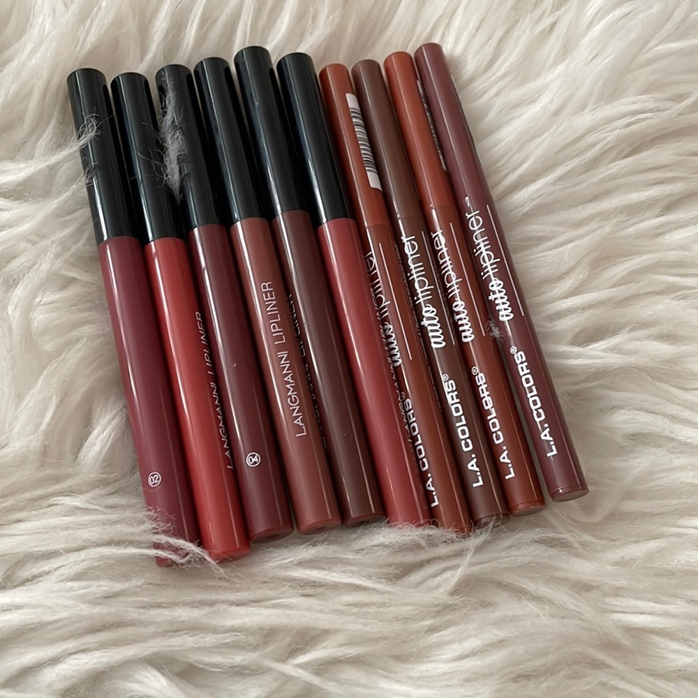 LIP LINER BUNDLE NEW